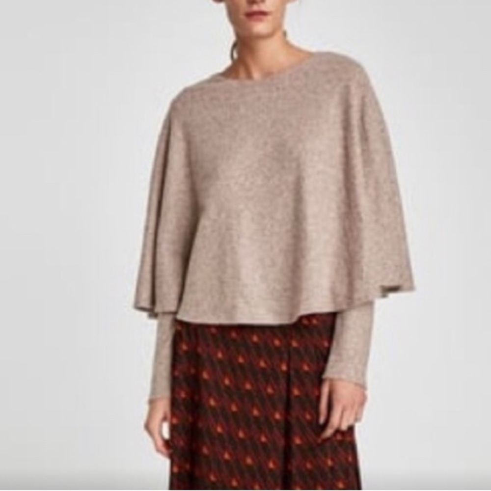 💫Zara rare poncho worn once